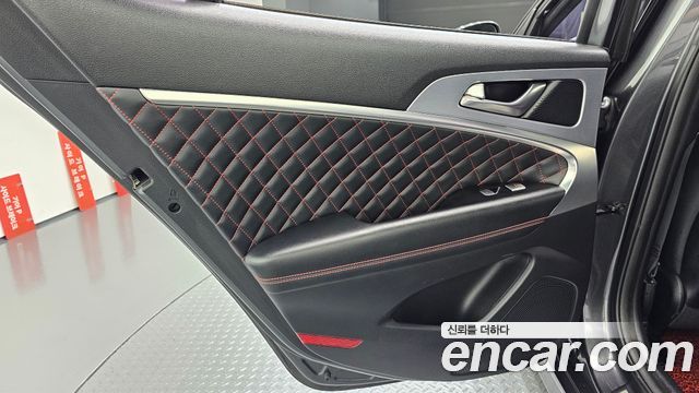 Genesis G70 2.0T AWD Sport Package 2018 — фото 25