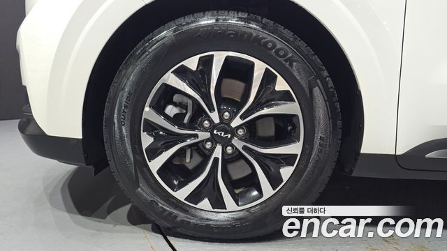 Kia Carnival (IV) Diesel 9-Seater Signature 2023 — фото 5