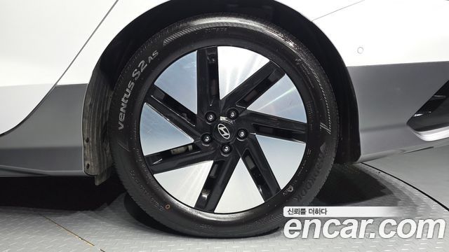 Hyundai Ioniq 6 Long Range Prestige 2025 — фото 21
