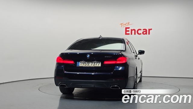 BMW 5 Series (G30) 520i M Sport 2022 — фото 4