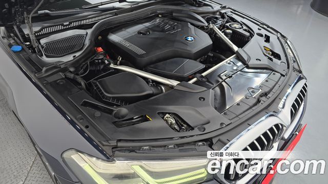 BMW 5 Series (G30) 520i M Sport 2022 — фото 6