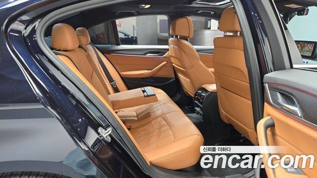 BMW 5 Series (G30) 520i M Sport 2022 — фото 11