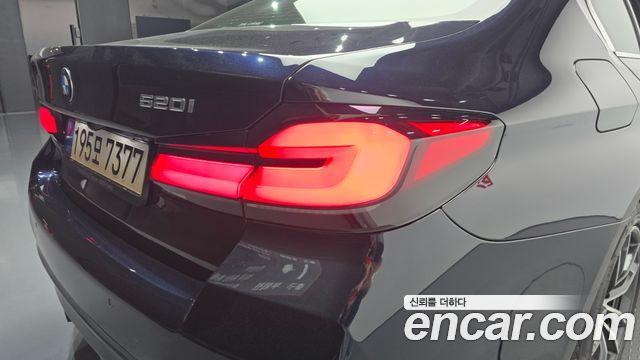 BMW 5 Series (G30) 520i M Sport 2022 — фото 23