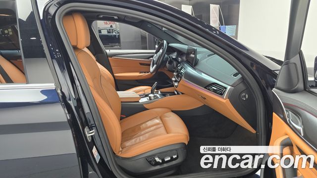 BMW 5 Series (G30) 520i M Sport 2022 — фото 26