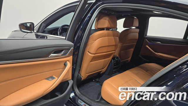 BMW 5 Series (G30) 520i M Sport 2022 — фото 31