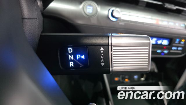 Hyundai Kona (SX2) Gasoline 1.6 Turbo 2WD Premium 2023 — фото 9