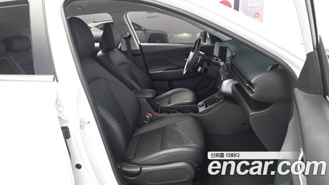 Hyundai Kona (SX2) Gasoline 1.6 Turbo 2WD Premium 2023 — фото 11