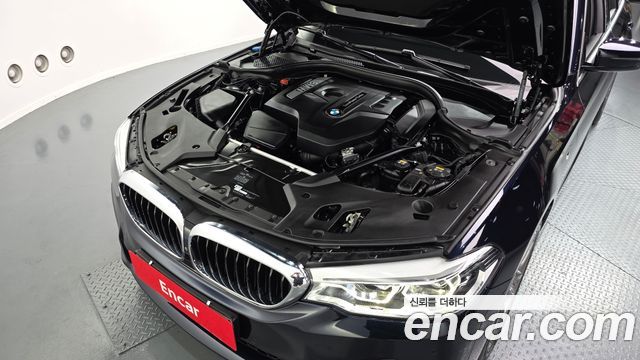 BMW 5 Series (G30) 530i xDrive M Sport Package Plus 2018 — фото 6