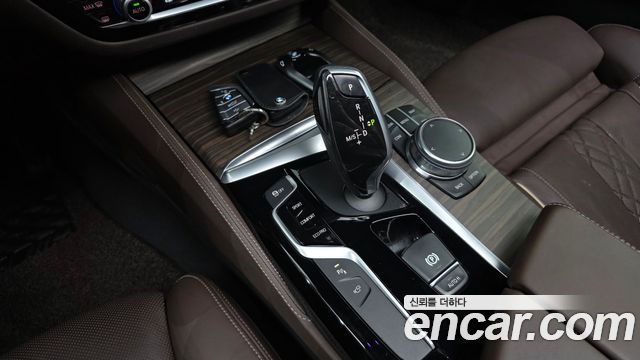 BMW 5 Series (G30) 530i xDrive M Sport Package Plus 2018 — фото 9