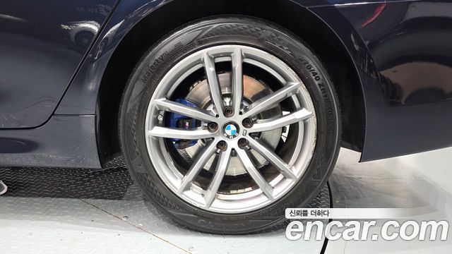 BMW 5 Series (G30) 530i xDrive M Sport Package Plus 2018 — фото 27