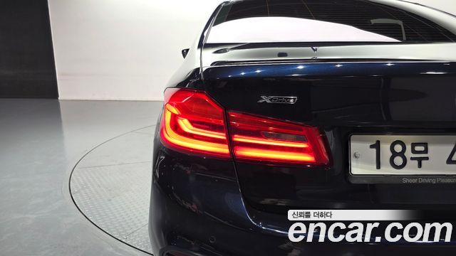 BMW 5 Series (G30) 530i xDrive M Sport Package Plus 2018 — фото 29