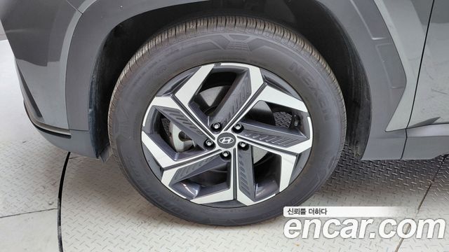 Hyundai Tucson (NX4) Gasoline 1.6 Turbo 2WD Premium 2023 — фото 5