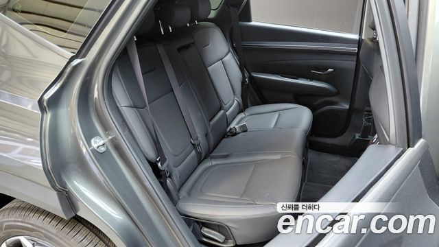Hyundai Tucson (NX4) Gasoline 1.6 Turbo 2WD Premium 2023 — фото 11