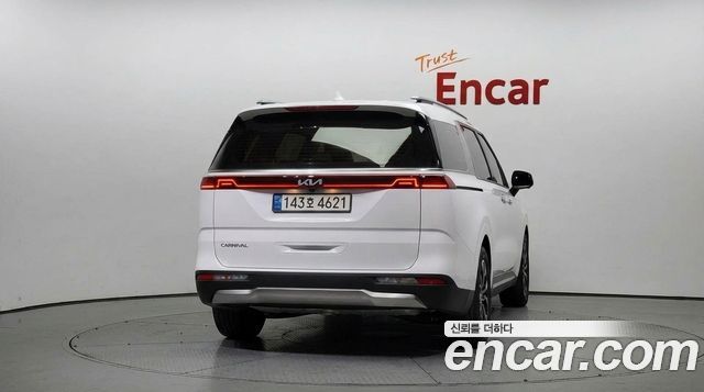 Kia Carnival (IV) Gasoline 9-Seater Signature 2023 — фото 4