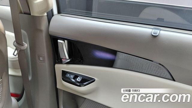 Kia Carnival (IV) Gasoline 9-Seater Signature 2023 — фото 20