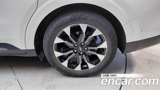 Kia Carnival (IV) Gasoline 9-Seater Signature 2023 — фото 21