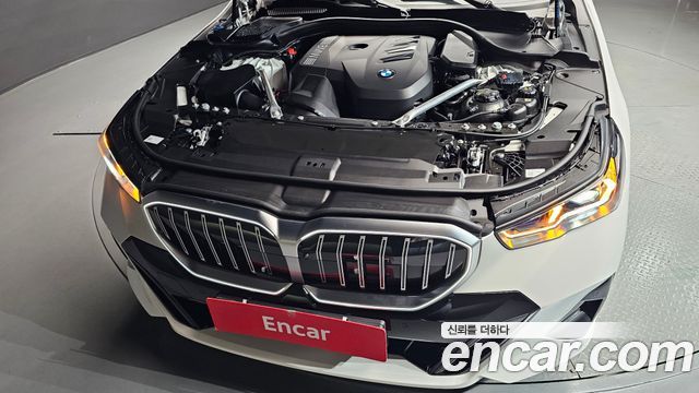 BMW 5 Series (G60) 530i xDrive M Sport 2025 — фото 6