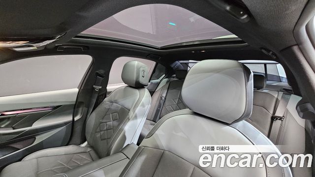 BMW 5 Series (G60) 530i xDrive M Sport 2025 — фото 18