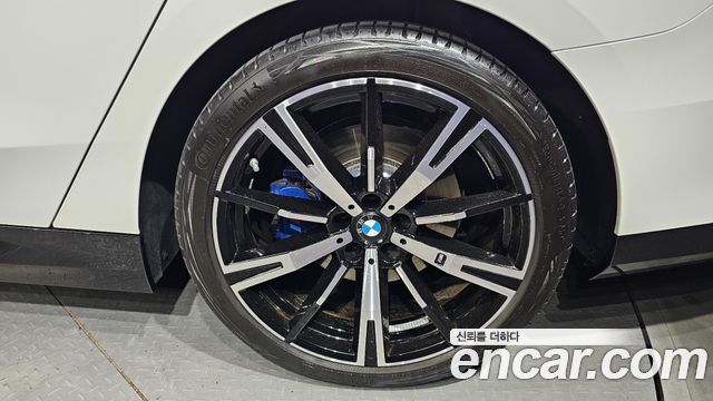 BMW 5 Series (G60) 530i xDrive M Sport 2025 — фото 21