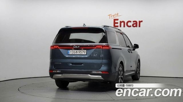 Kia Carnival (IV) Gasoline 7-Seater Signature 2023 — фото 4