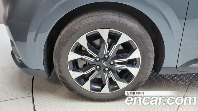 Kia Carnival (IV) Gasoline 7-Seater Signature 2023 — фото 5