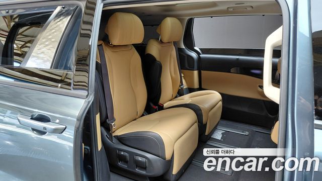 Kia Carnival (IV) Gasoline 7-Seater Signature 2023 — фото 11