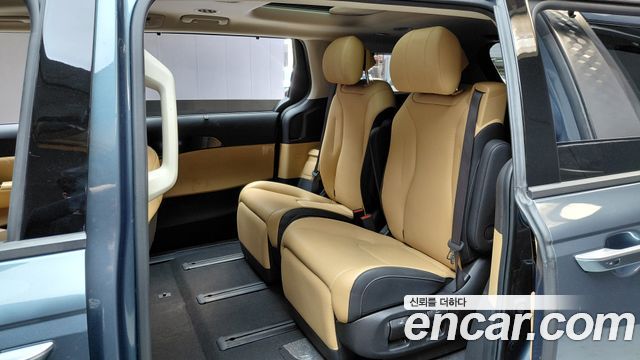 Kia Carnival (IV) Gasoline 7-Seater Signature 2023 — фото 12