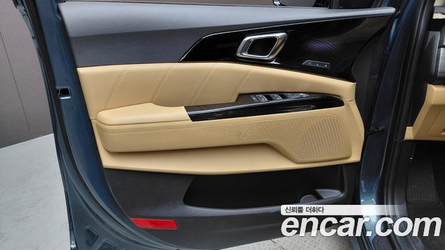 Kia Carnival (IV) Gasoline 7-Seater Signature 2023 — фото 24