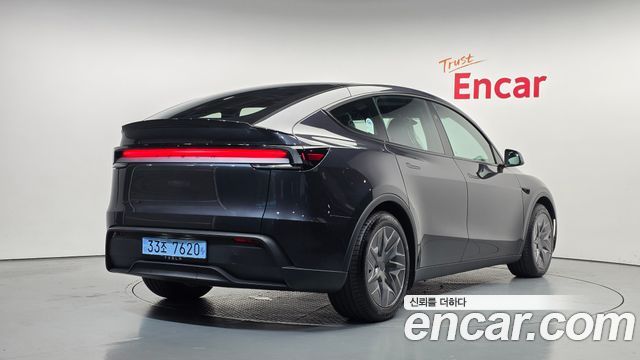 Tesla Model Y L Long Range AWD 2026 — фото 2