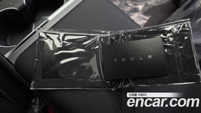 Tesla Model Y L Long Range AWD 2026 — фото 33