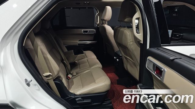 Ford Explorer (VI) 2.3 LimIted 4WD 2021 — фото 11