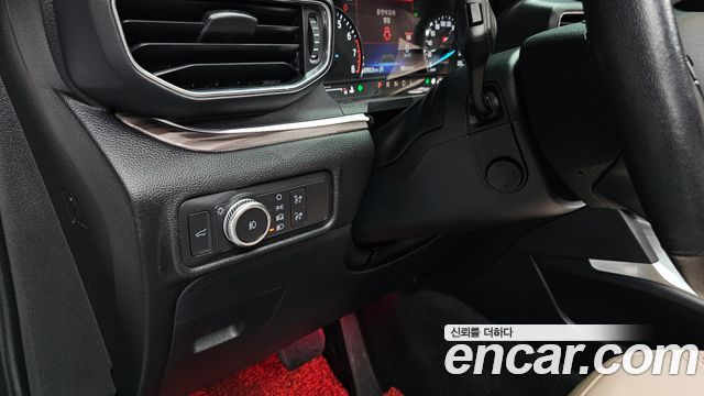 Ford Explorer (VI) 2.3 LimIted 4WD 2021 — фото 30