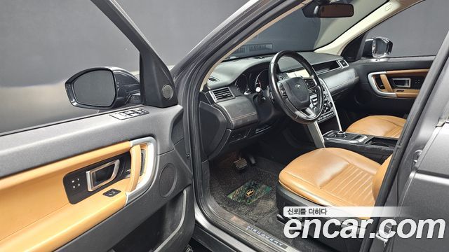 Land Rover Discovery Sport 2.0 TD4 HSE Luxury 2018 — фото 10