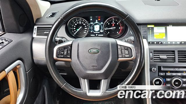 Land Rover Discovery Sport 2.0 TD4 HSE Luxury 2018 — фото 13