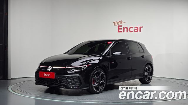 Volkswagen Golf (VIII) 2.0 GTI