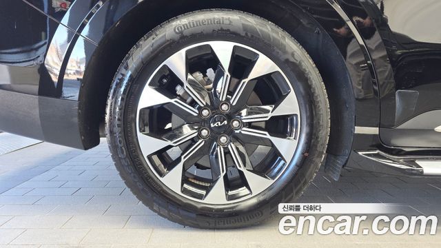 Kia Carnival (IV) Gasoline 9-seater Limousine(Special vehicle) 2023 — фото 5