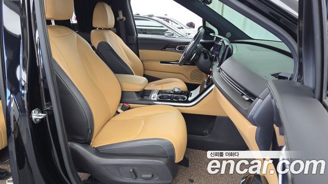 Kia Carnival (IV) Gasoline 9-seater Limousine(Special vehicle) 2023 — фото 11