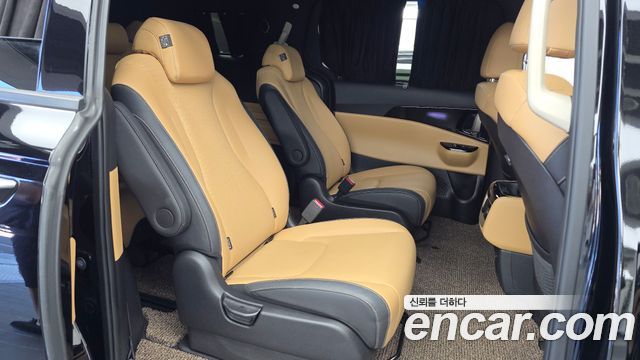 Kia Carnival (IV) Gasoline 9-seater Limousine(Special vehicle) 2023 — фото 12