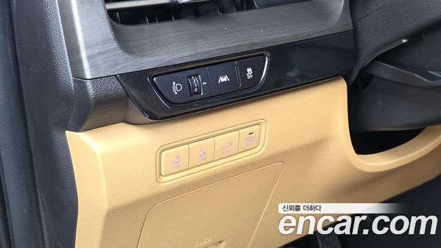 Kia Carnival (IV) Gasoline 9-seater Limousine(Special vehicle) 2023 — фото 18