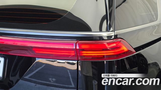 Kia Carnival (IV) Gasoline 9-seater Limousine(Special vehicle) 2023 — фото 23