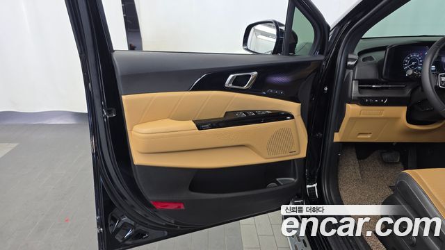 Kia Carnival (IV) Gasoline 9-seater Limousine(Special vehicle) 2023 — фото 24