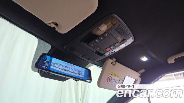 Kia Carnival (IV) Gasoline 9-seater Limousine(Special vehicle) 2023 — фото 27