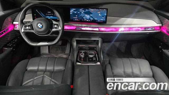 BMW i7 (G70) xDrive 60 Design Pure Excellence 2023 — фото 7