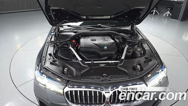 BMW 5 Series (G30) 530i M Sport Package 2023 — фото 6