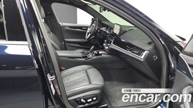 BMW 5 Series (G30) 530i M Sport Package 2023 — фото 15