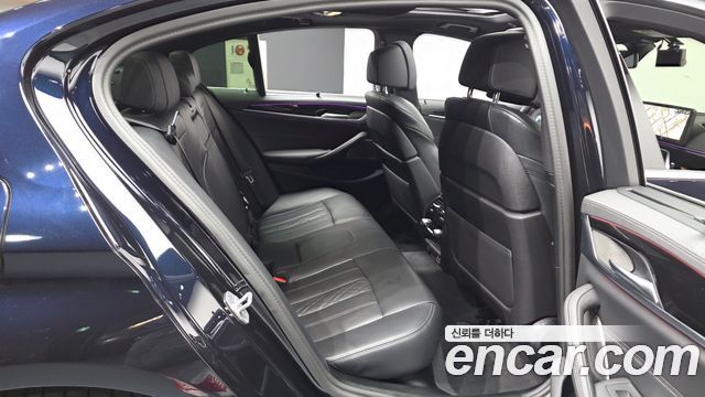 BMW 5 Series (G30) 530i M Sport Package 2023 — фото 16