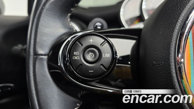 MINI Cooper S Convertible Standard 3rd 2018 — фото 17