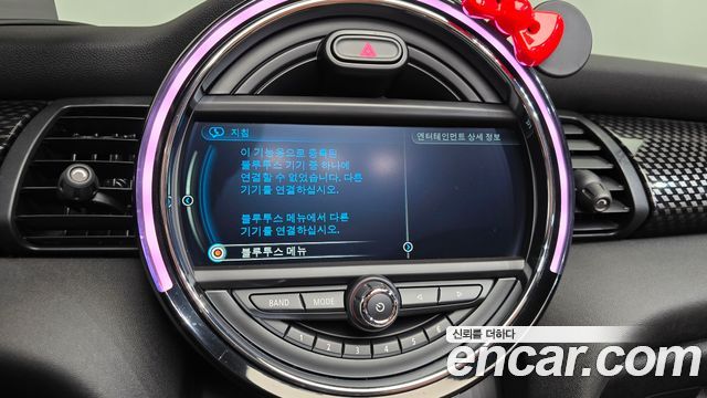 MINI Cooper S Convertible Standard 3rd 2018 — фото 29
