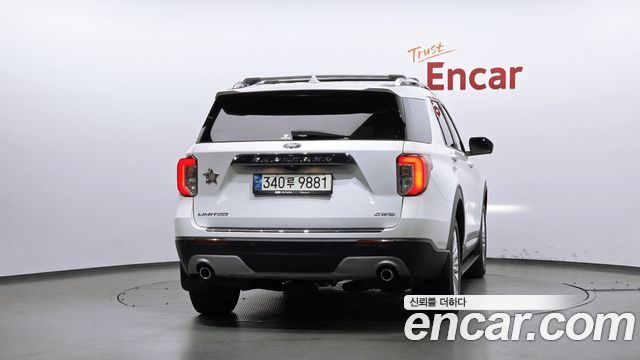 Ford Explorer (VI) 2.3 LimIted 4WD 2021 — фото 4
