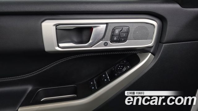 Ford Explorer (VI) 2.3 LimIted 4WD 2021 — фото 35